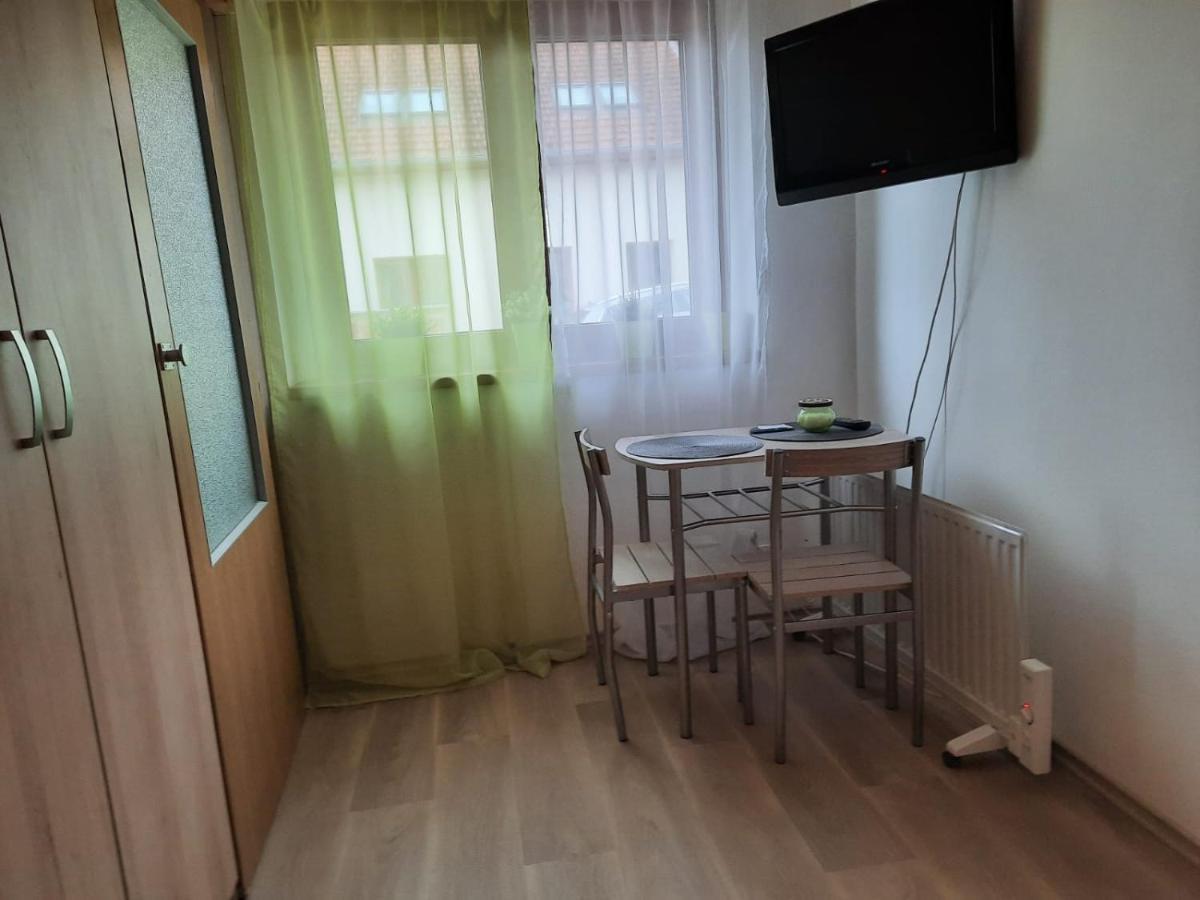 Utulne Studio U Marianskeho Udoli V Brne - Lisni Brno Esterno foto